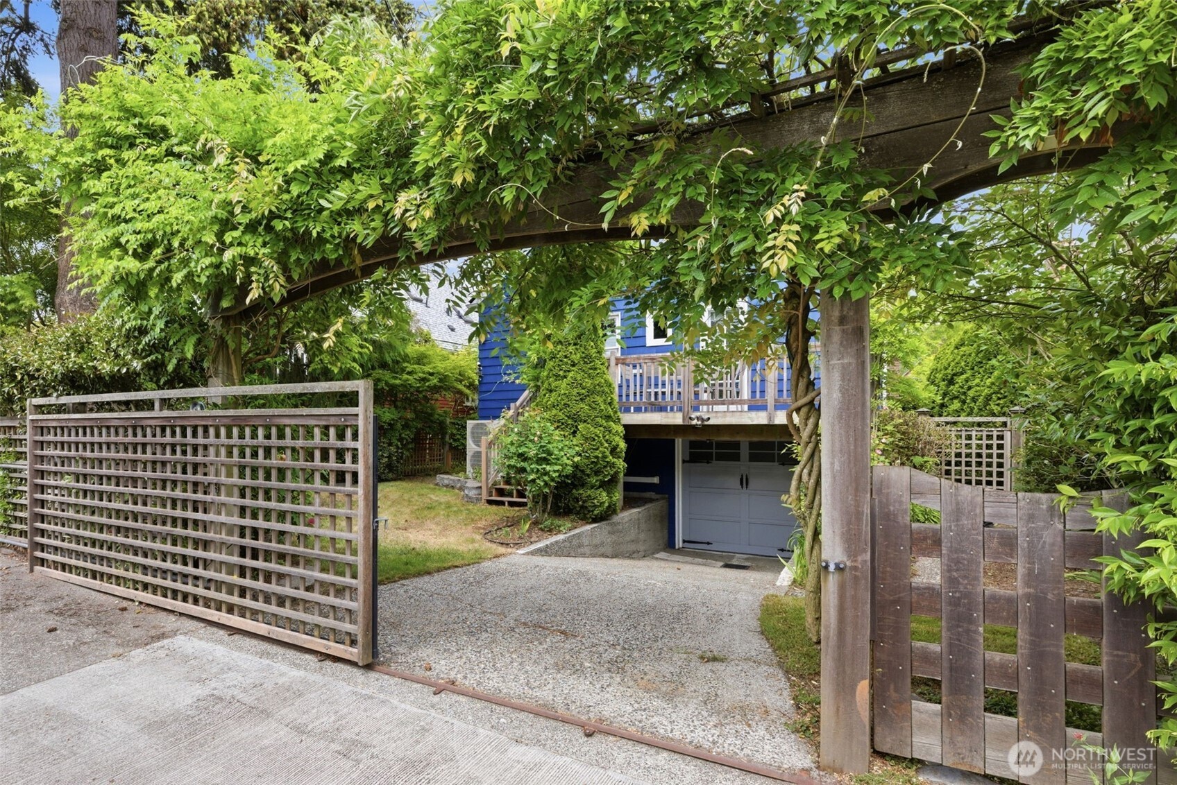 7348 Keen Way North Seattle, WA 98103 - Photo 30 of 34