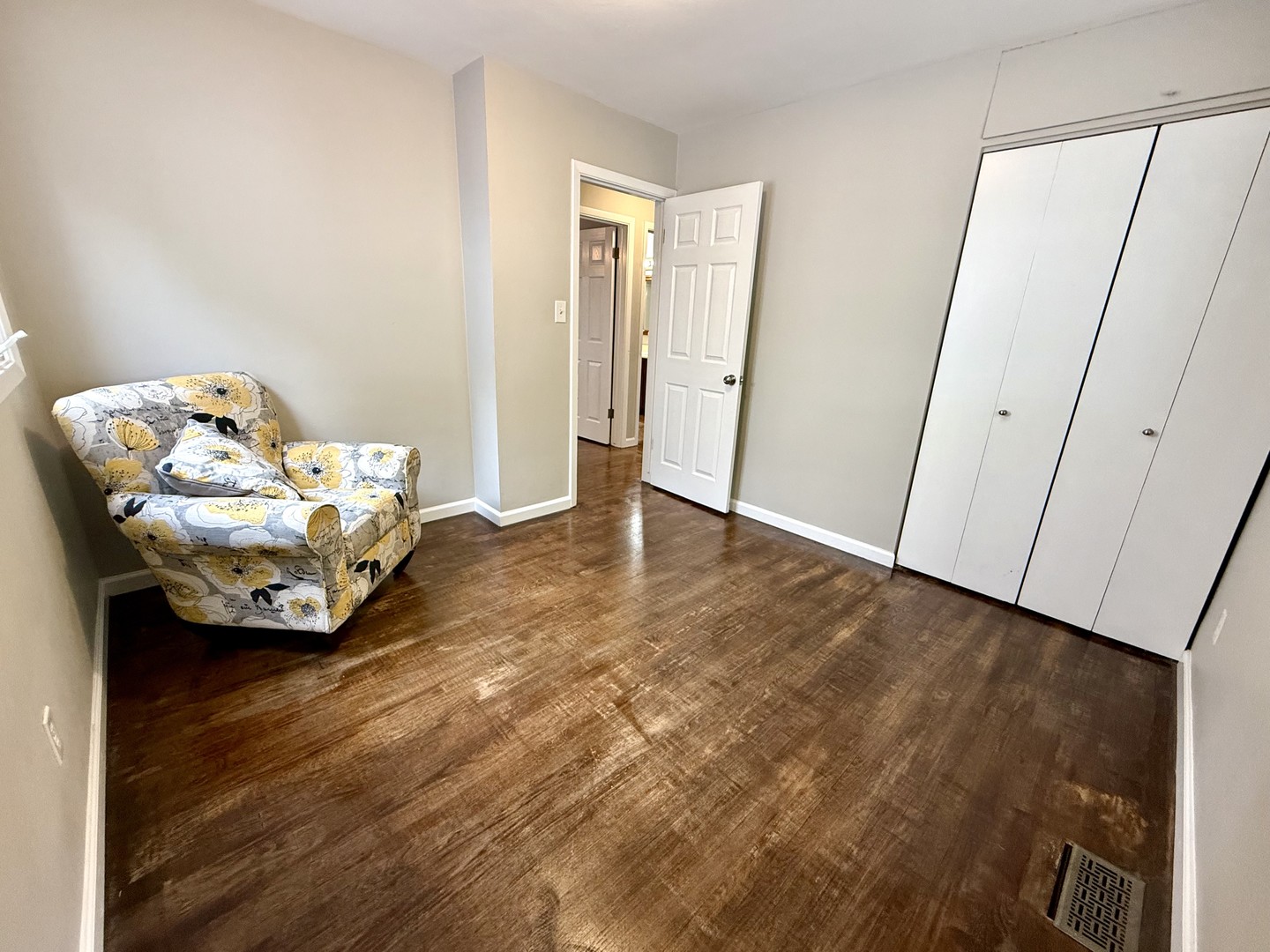 509 Broadmeadow Road Rantoul, IL 61866 - Photo 14 of 18 a car parked in a room