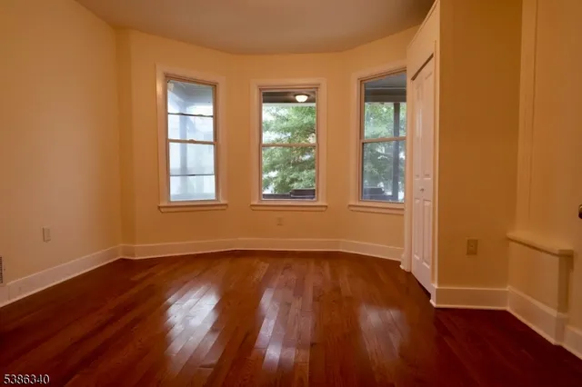 $2,100 | 484 South 16th Street, Unit 1, Newark, NJ 07103