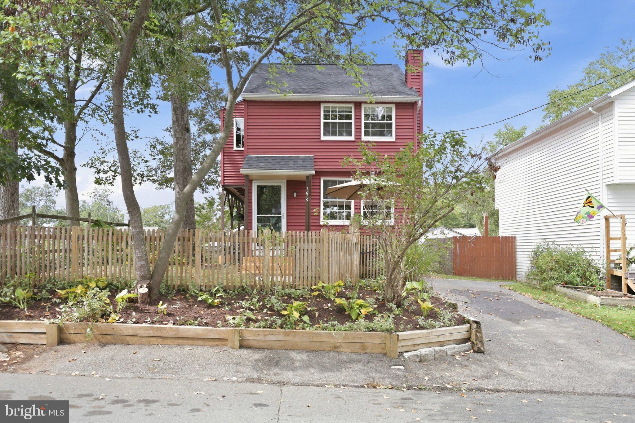 1816 Glenarm Road Edgewater, MD 21037 - Photo 1 of 55 Gallery Image 1