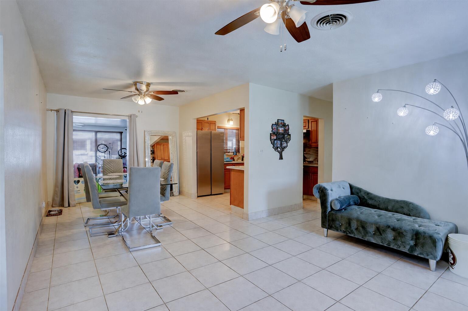 970 Southwest 3rd Avenue Pompano Beach, FL 33060 - Photo 9 of 24 08 dining