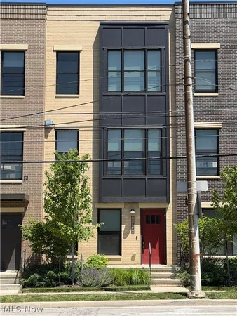 $574,000 | 11206 North Park Place, Unit 4, Cleveland, OH 44104