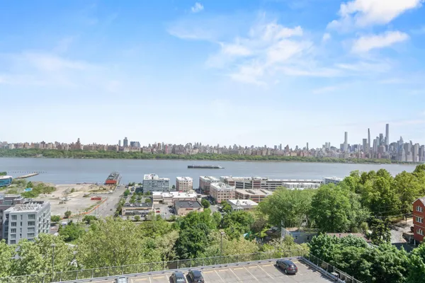 $2,600 | 9060 Palisade Avenue, Unit 706, North Bergen, NJ 07047