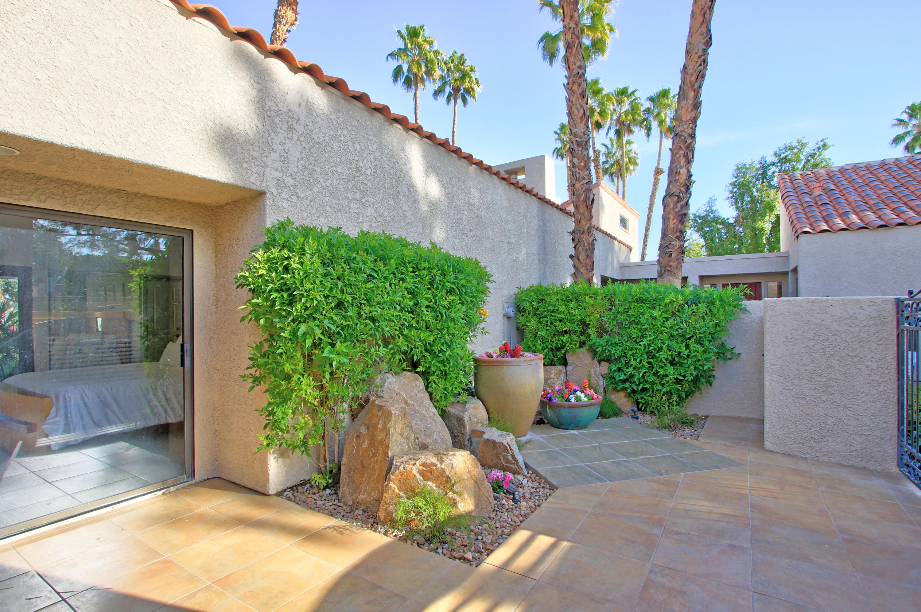 139 Racquet Club Drive South Rancho Mirage, CA 92270 - Photo 40 of 42 z (53)