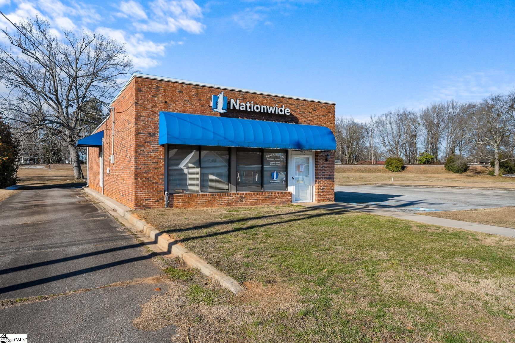 713 Anderson Street Belton, SC 29627 - Photo 2 of 43