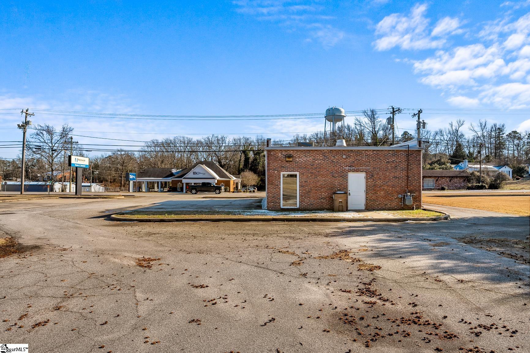 713 Anderson Street Belton, SC 29627 - Photo 29 of 43