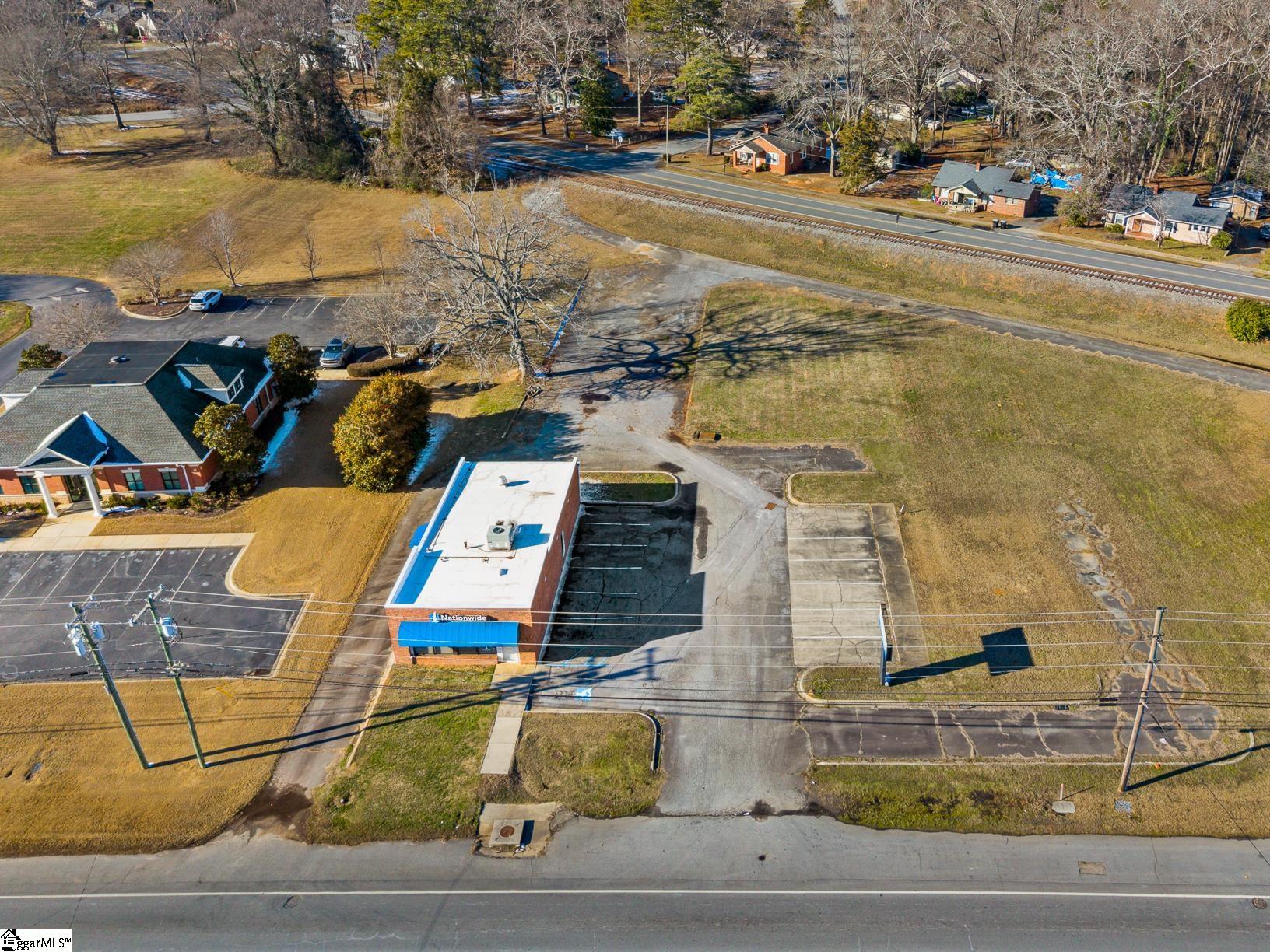 713 Anderson Street Belton, SC 29627 - Photo 34 of 43