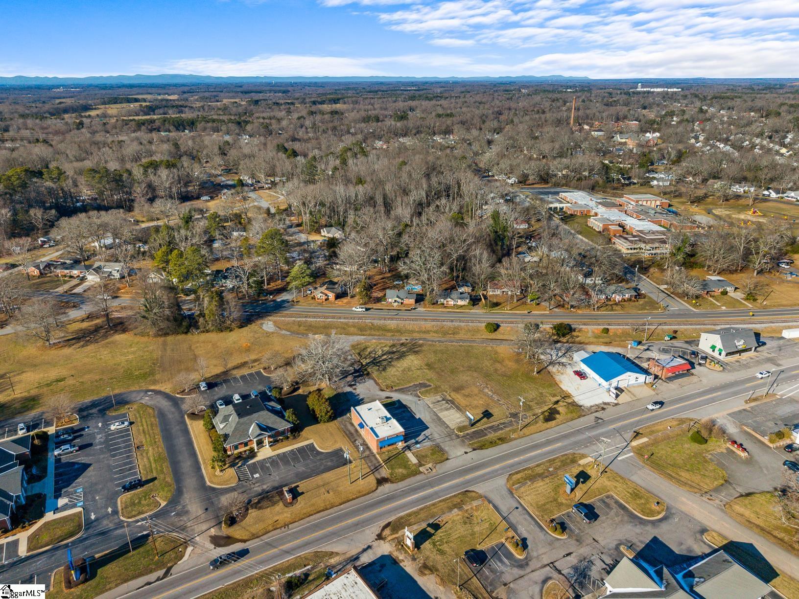 713 Anderson Street Belton, SC 29627 - Photo 39 of 43