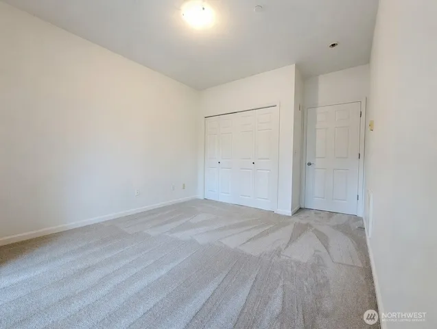 a view of parking area