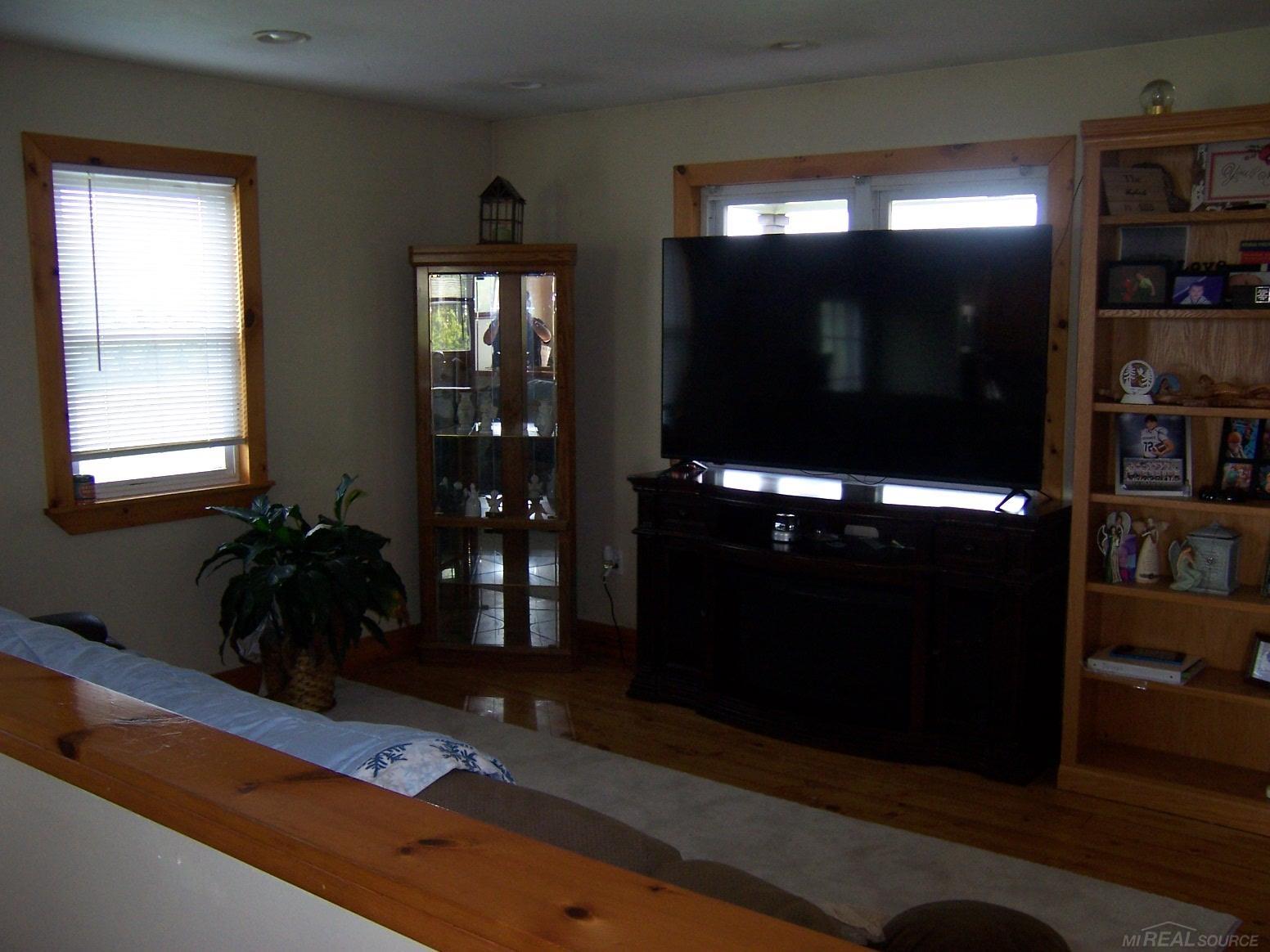 7178 Rich Road Fostoria, MI 48435 - Photo 6 of 22 50174039-62b7a861-474a-4423-9f16-c3974d516f7e.JPG