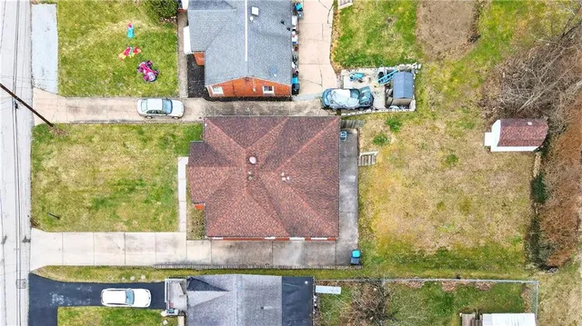 $205,000 | 811 Everglade Drive, McKeesport, PA 15135