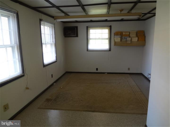 58 East Stokes Road Willingboro, NJ 08046 - Photo 8 of 24