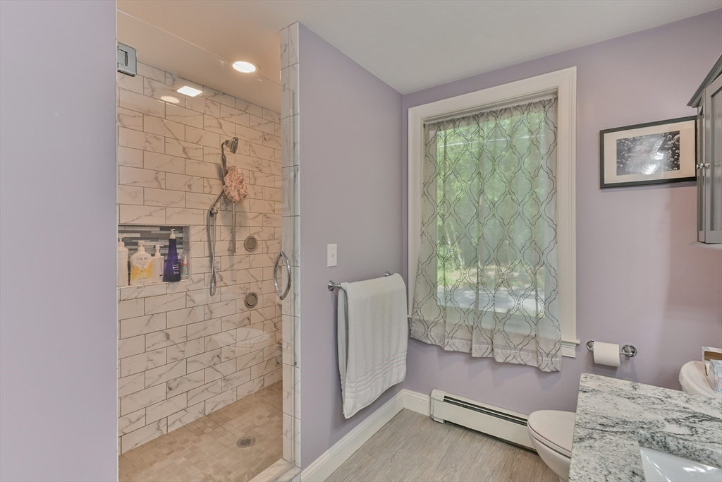 55 Colonial Road Webster, MA 01570 - Photo 36 of 42 Gallery Image 36
