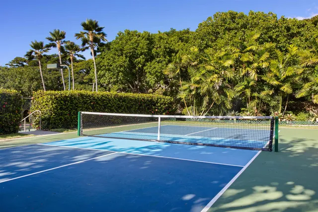 a view of a tennis court