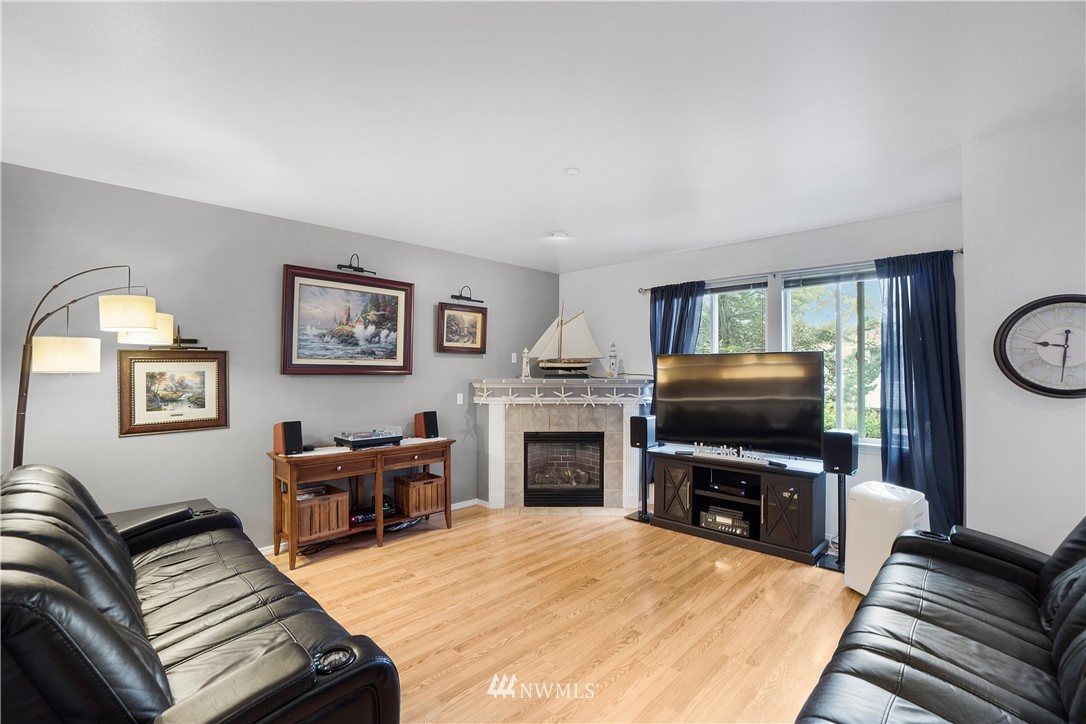 5001 Davis Place South, Unit 20D Renton, WA 98055 - Photo 11 of 32 Gallery Image 11