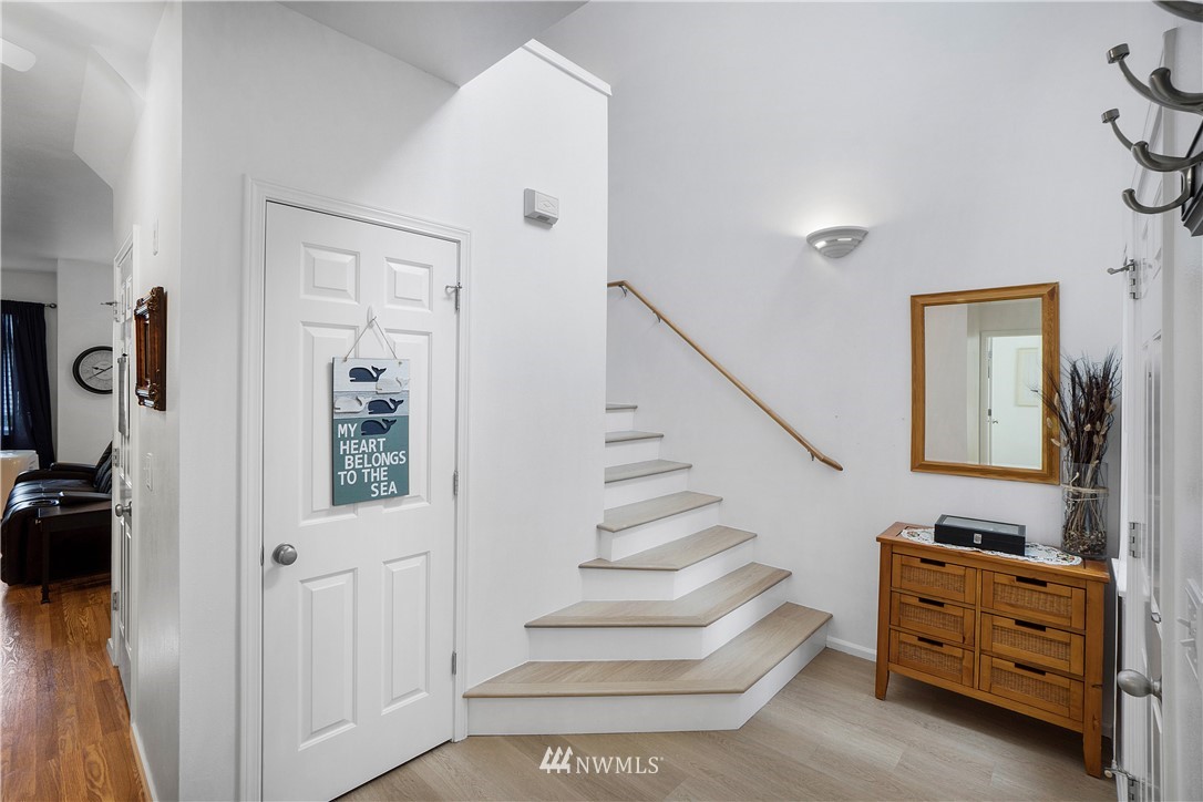 5001 Davis Place South, Unit 20D Renton, WA 98055 - Photo 15 of 32 Gallery Image 15