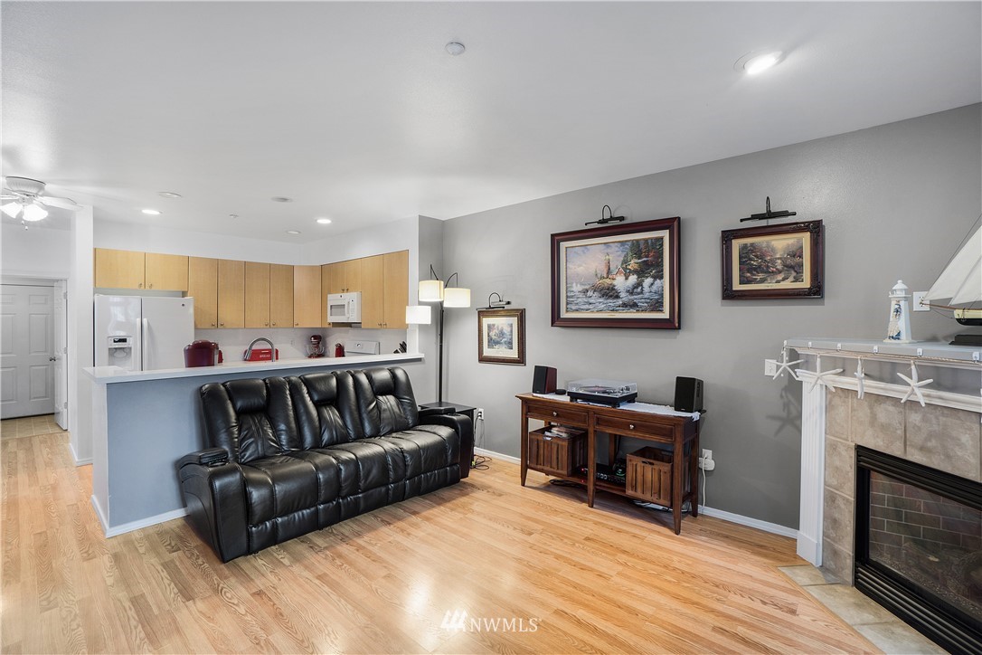 5001 Davis Place South, Unit 20D Renton, WA 98055 - Photo 10 of 32 Gallery Image 10