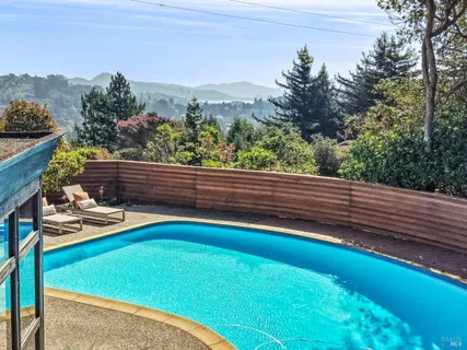 $2,975,000 | 17 Overhill Road, Mill Valley, CA 94941