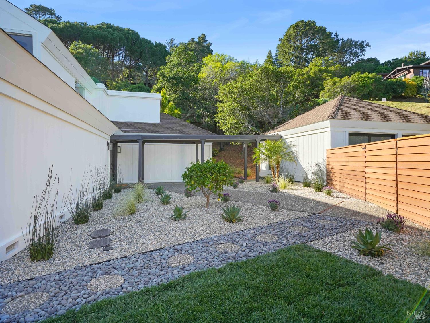 17 Overhill Road Mill Valley, CA 94941 - Photo 6 of 59