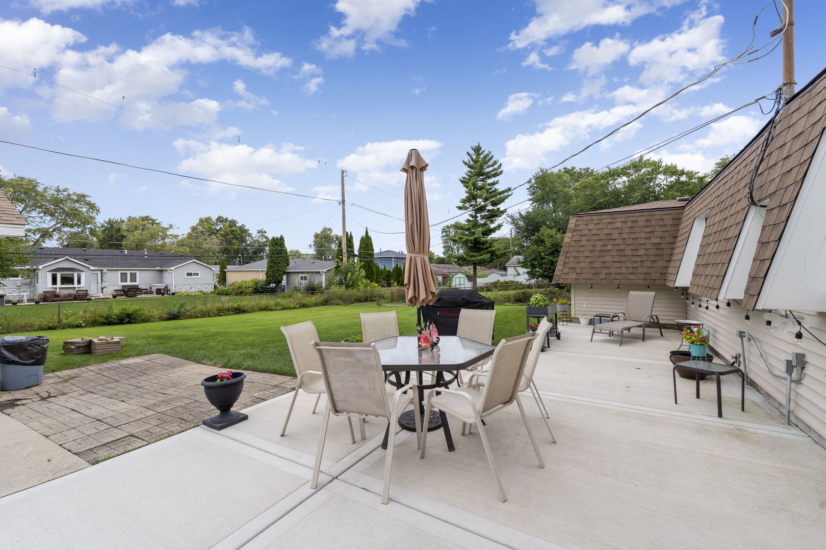 100 Des Plaines Lane Hoffman Estates, IL 60169 - Photo 25 of 36