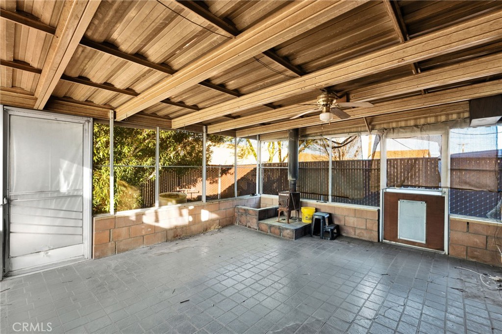 1405 Piute Street Barstow, CA 92311 - Photo 25 of 32 a view of a room with gym equipment