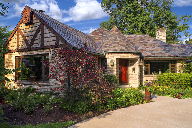 61 North Herbert Road Riverside, IL 60546 - Photo 1 of 25