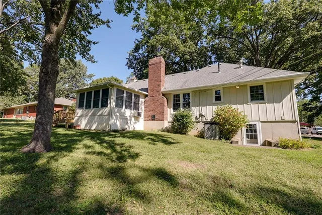 $260,000 | 4722 Hedges Avenue, Kansas City, MO 64133