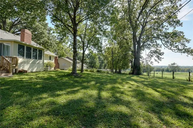 $260,000 | 4722 Hedges Avenue, Kansas City, MO 64133