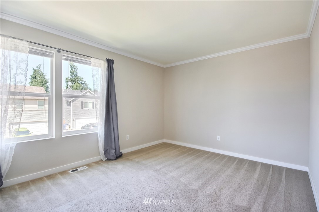 29734 217th Place Southeast Kent, WA 98042 - Photo 19 of 40