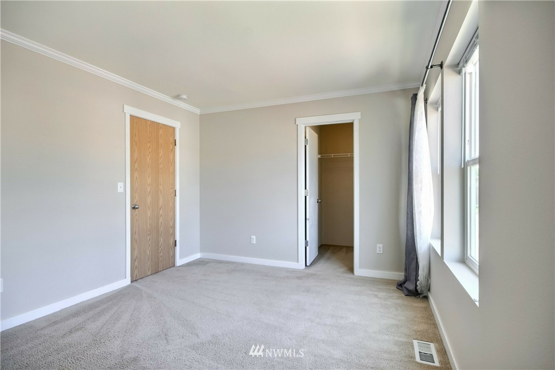 29734 217th Place Southeast Kent, WA 98042 - Photo 20 of 40