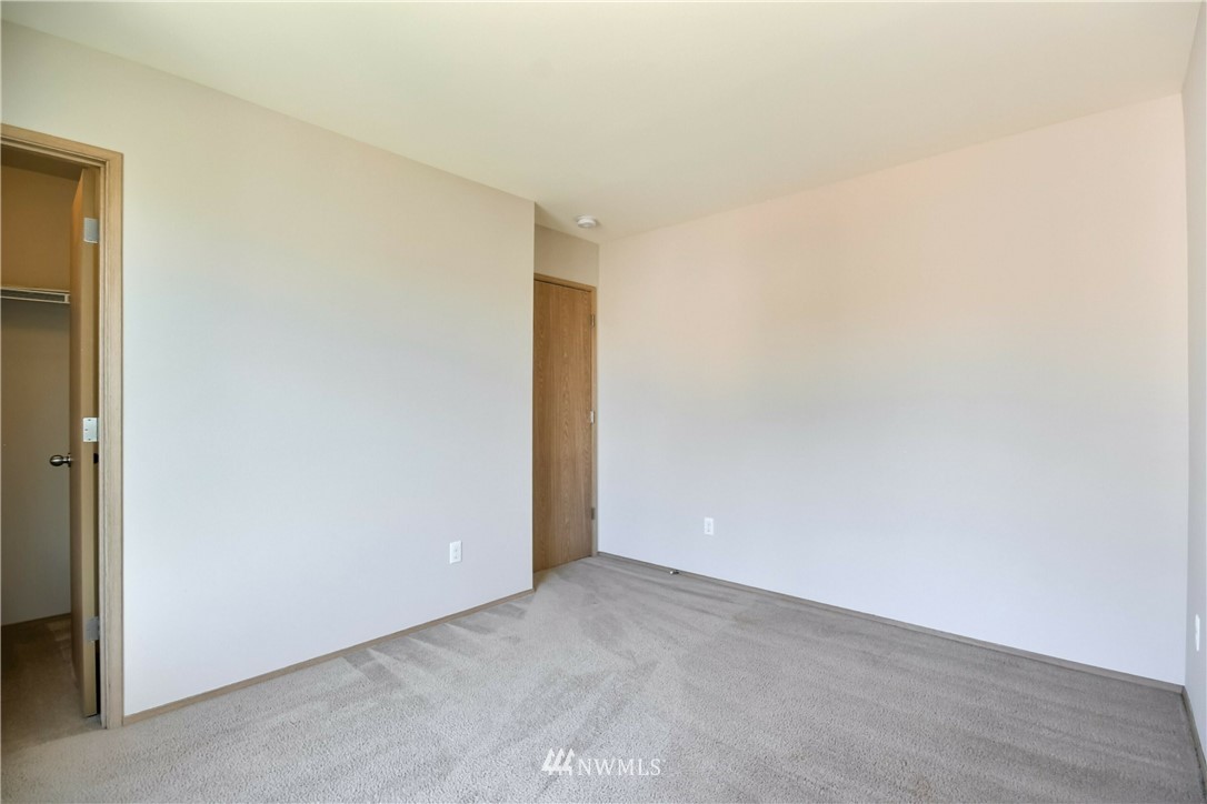 29734 217th Place Southeast Kent, WA 98042 - Photo 22 of 40