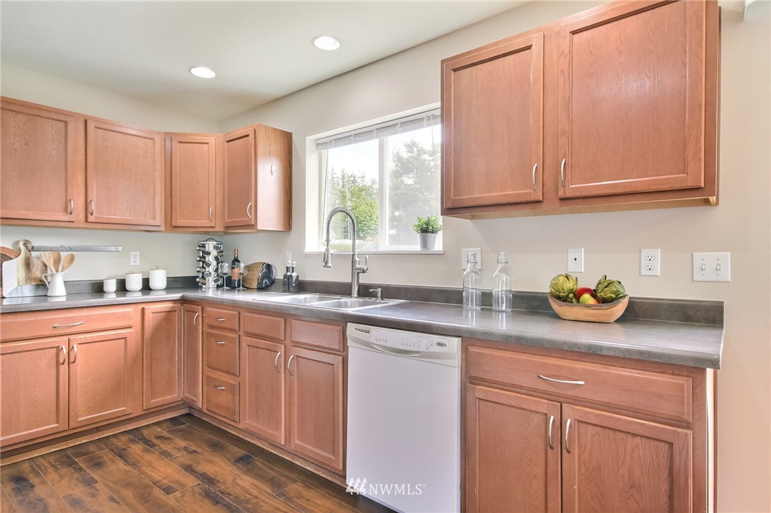 29734 217th Place Southeast Kent, WA 98042 - Photo 10 of 40