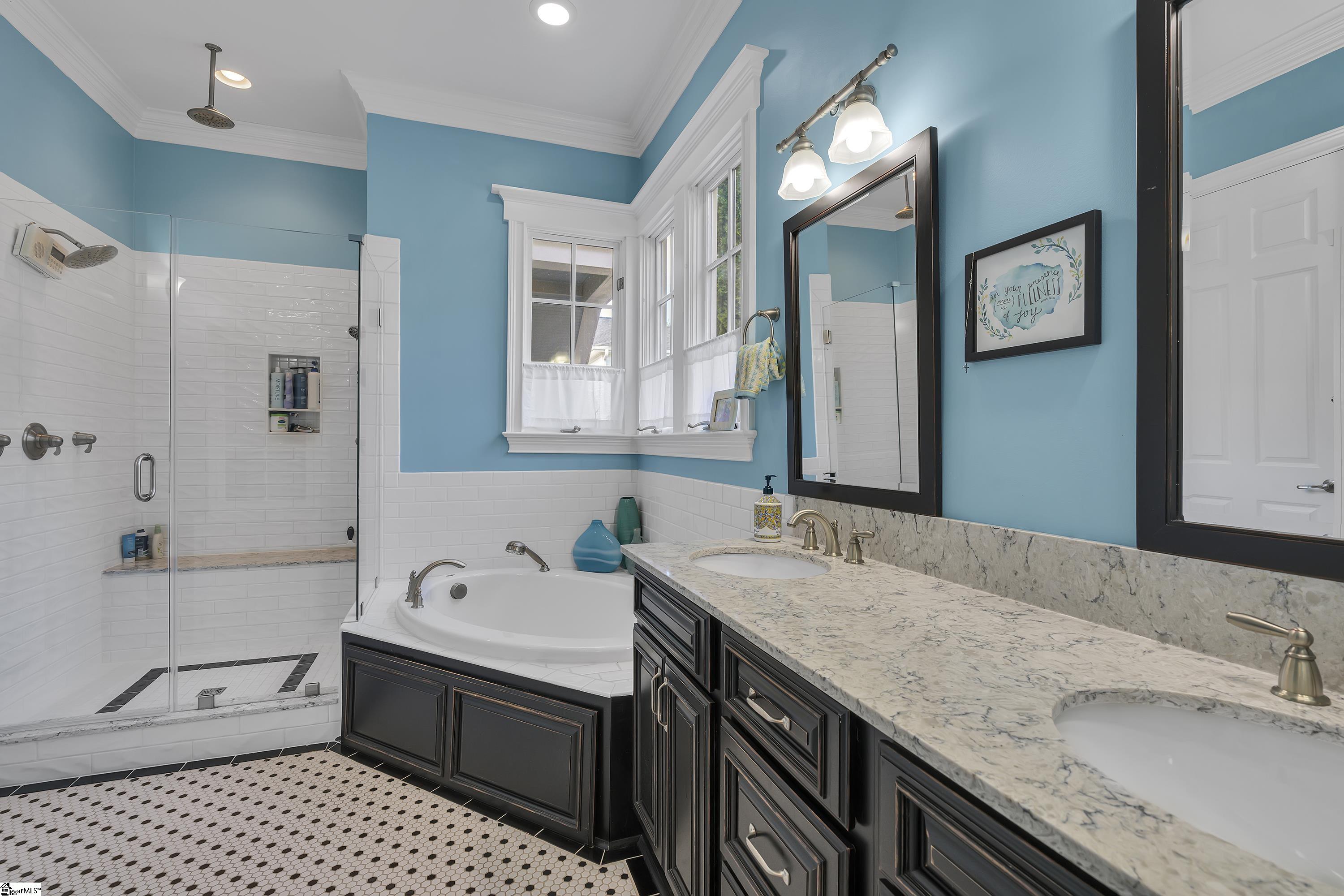 8 Ruskin Square Greenville, SC 29607 - Photo 17 of 35