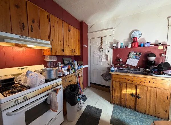 $175,000 | 2619 West High Street, Racine, WI 53404