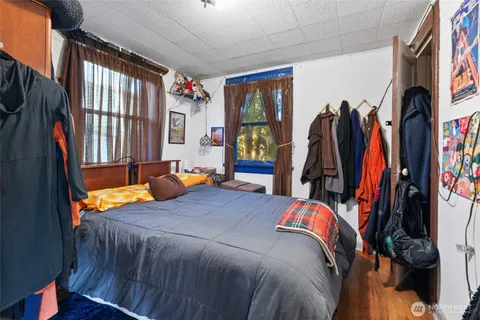 $875,000 | 721 North 88th Street, Seattle, WA 98103