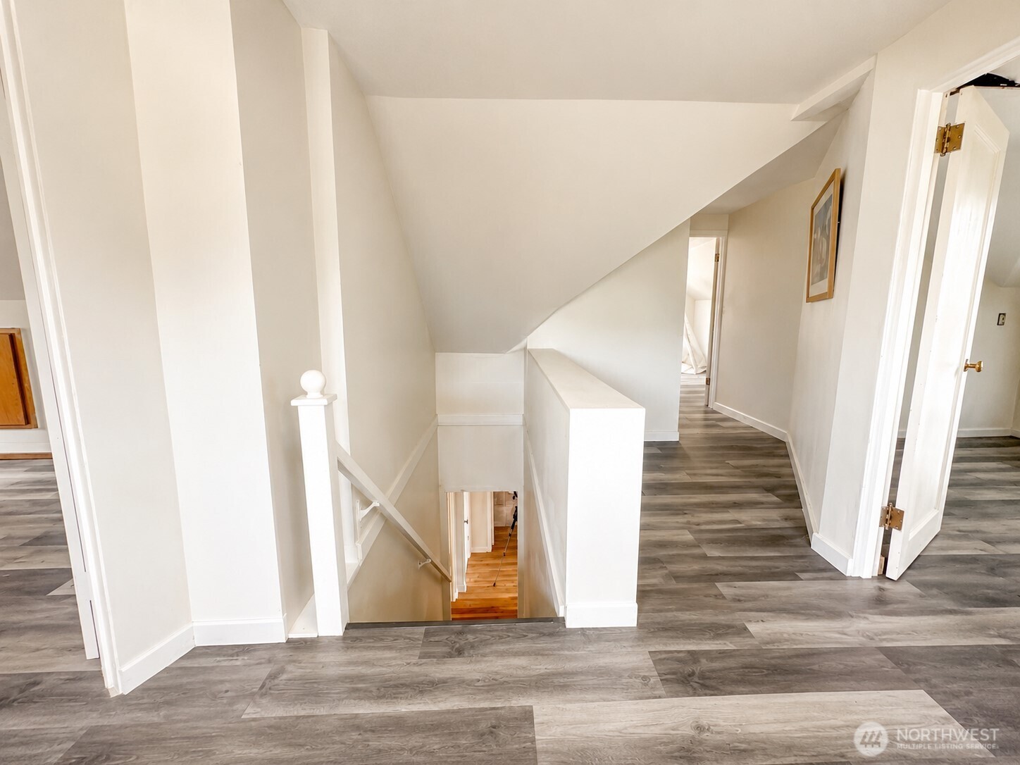 2154 Cranberry Road Grayland, WA 98547 - Photo 18 of 38 a view of entryway with wooden floor
