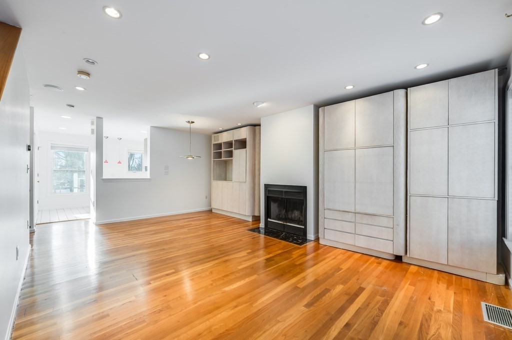 100 Anderer Lane, Unit 2 Boston, MA 02132 - Photo 2 of 22