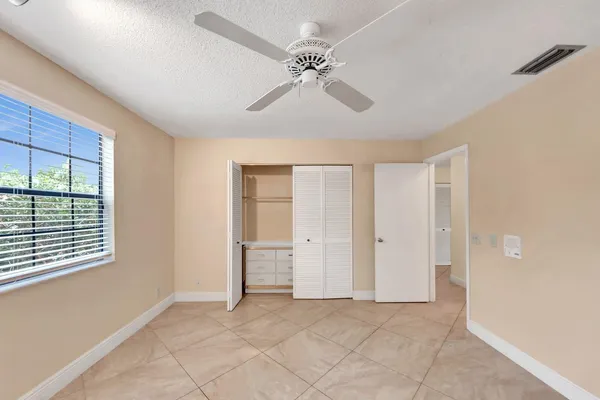 $2,500 | 6698 Montego Bay Boulevard, Unit F, Boca Raton, FL 33433