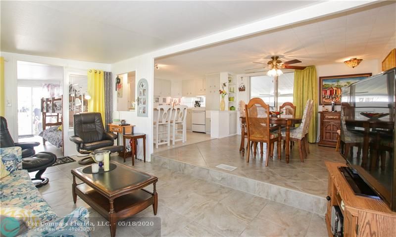 8630 Southwest 18th Place Davie, FL 33324 - Photo 20 of 58