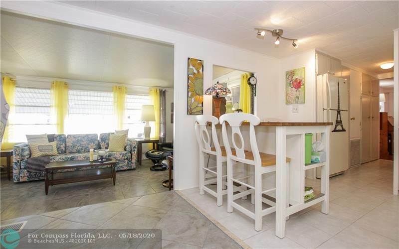 8630 Southwest 18th Place Davie, FL 33324 - Photo 3 of 58