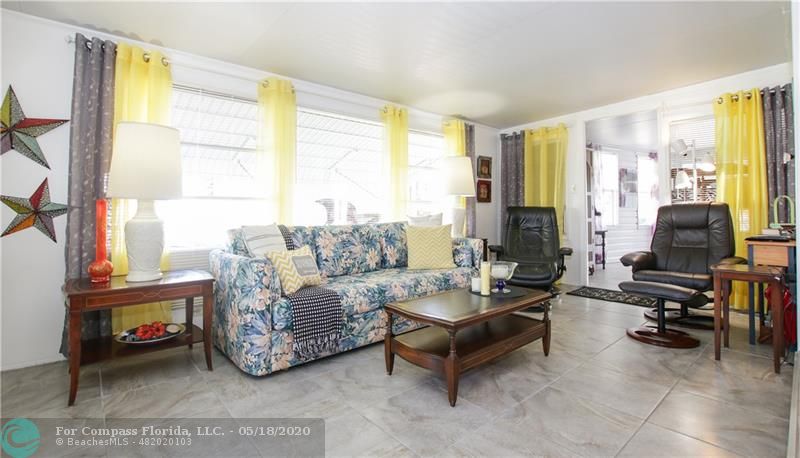 8630 Southwest 18th Place Davie, FL 33324 - Photo 4 of 58