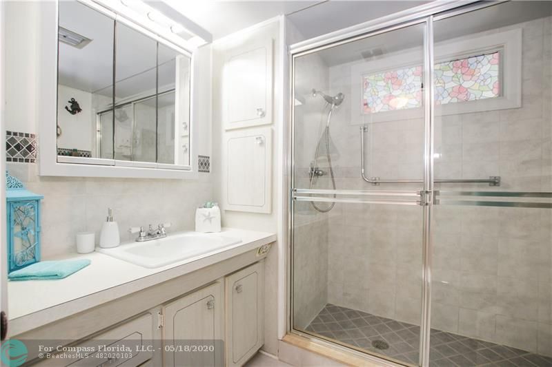 8630 Southwest 18th Place Davie, FL 33324 - Photo 31 of 58