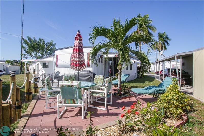 8630 Southwest 18th Place Davie, FL 33324 - Photo 38 of 58