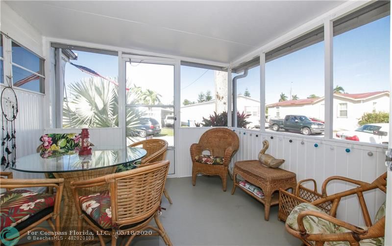 8630 Southwest 18th Place Davie, FL 33324 - Photo 9 of 58