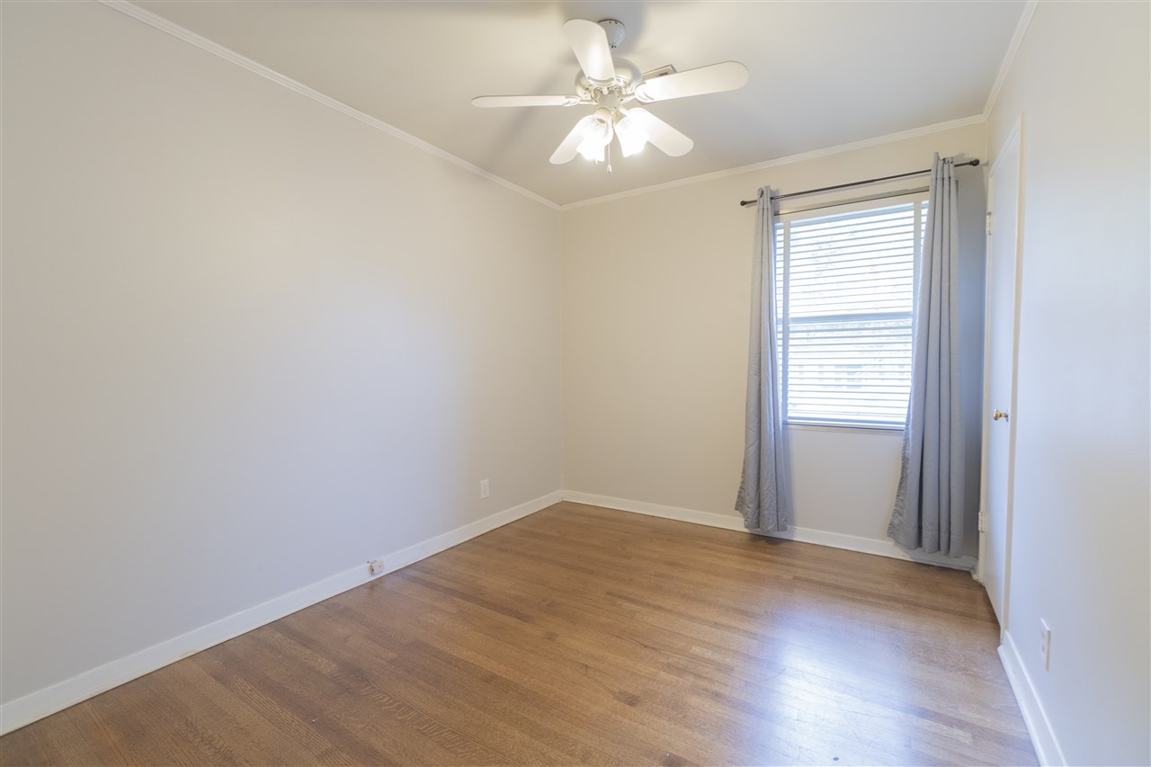 4902 Sea Isle Road Memphis, TN 38117 - Photo 14 of 17