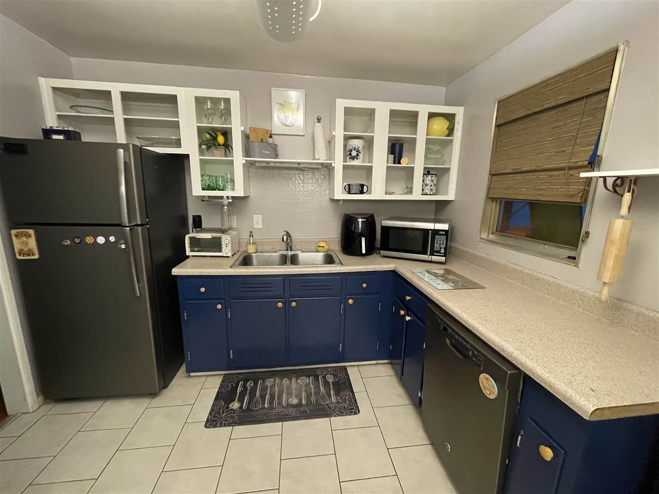 4902 Sea Isle Road Memphis, TN 38117 - Photo 8 of 17