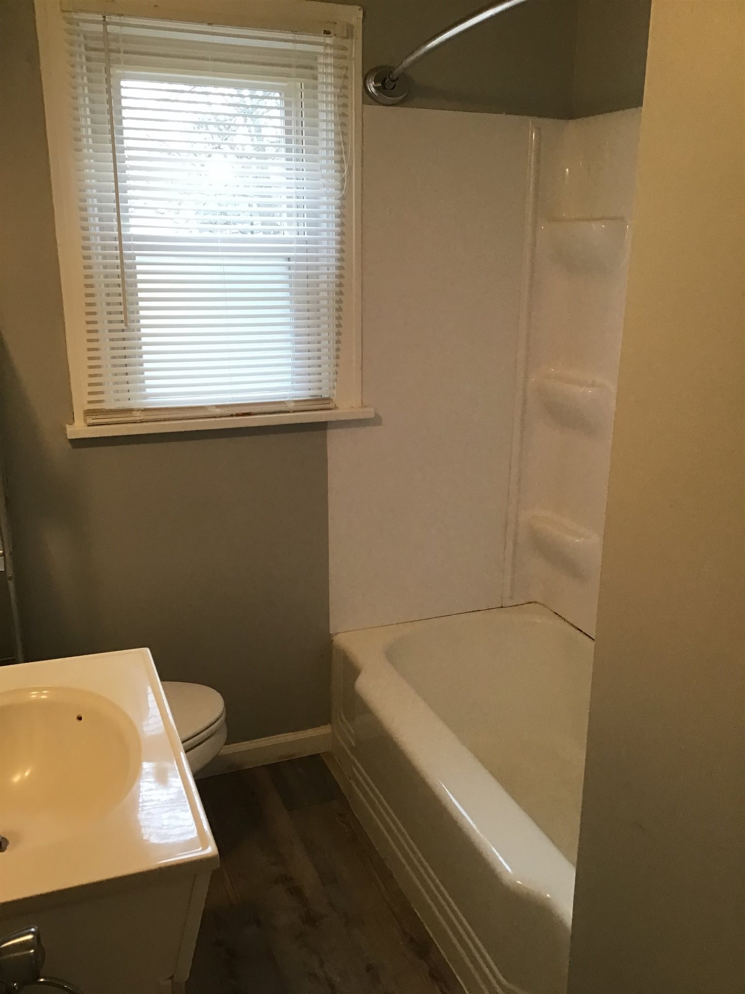 127 South 11th Street Decatur, IN 46733 - Photo 8 of 18