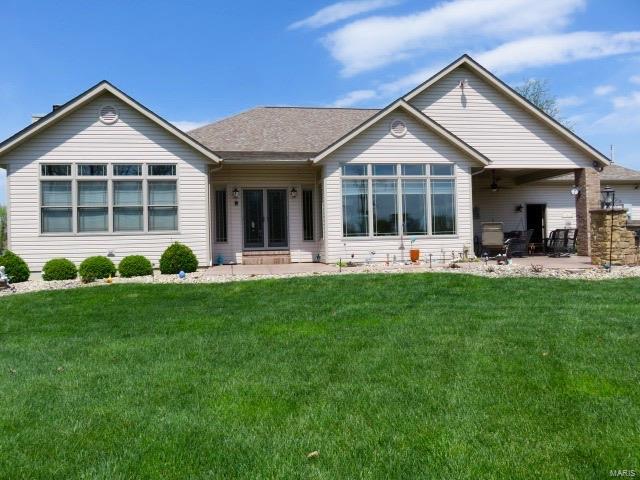 620 Mor Street Gillespie, IL 62033 - Photo 3 of 63 Gallery Image 3