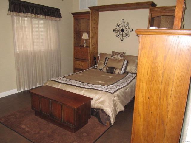 620 Mor Street Gillespie, IL 62033 - Photo 37 of 63 Gallery Image 37