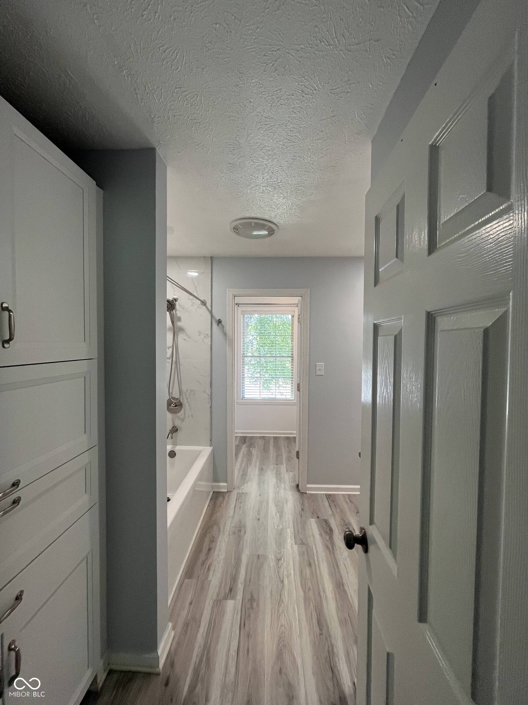 11287 Reflection Point Drive Fishers, IN 46037 - Photo 16 of 31 Gallery Image 16
